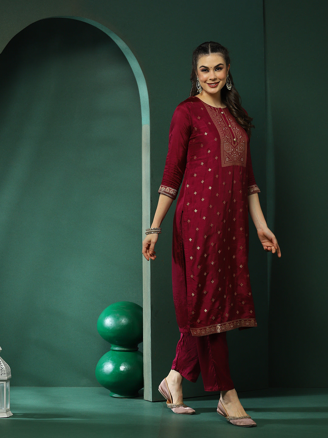 Purple Jacquard Kurta Pant With Dupatta