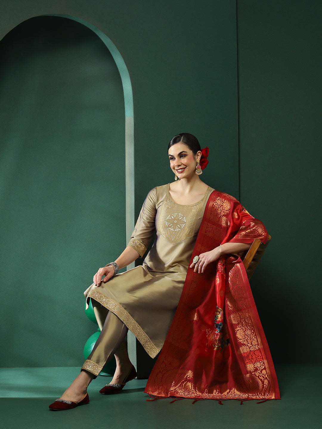 Beige Kurta Pant With Banarsi Dupatta