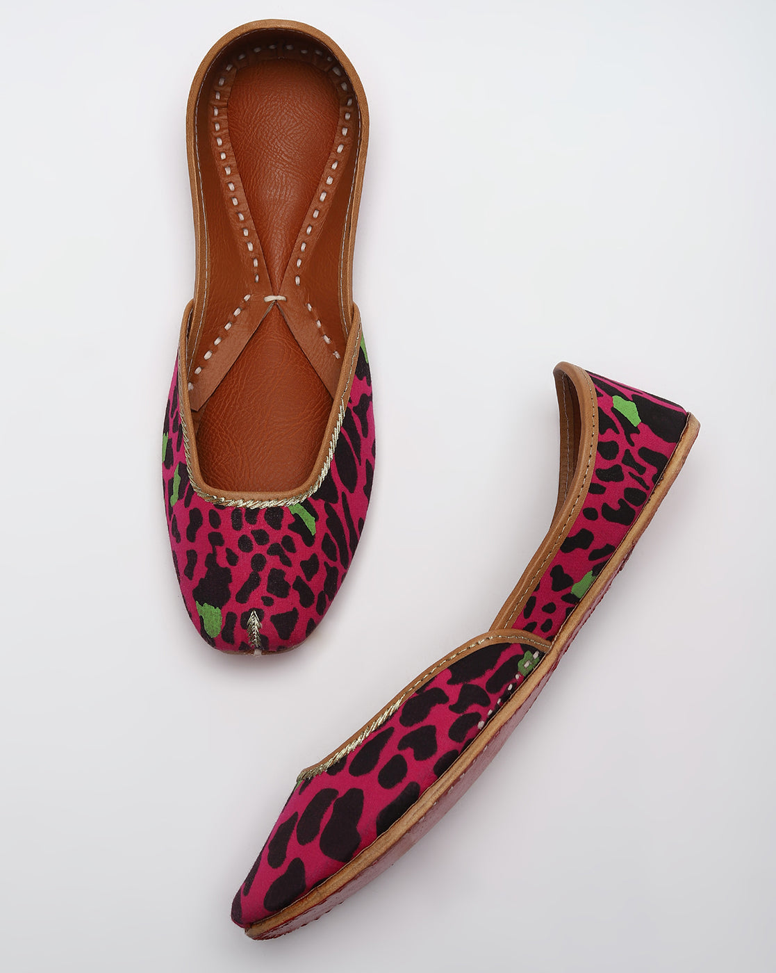 Magenta & Black Animal Print Handcrafted Mojaris